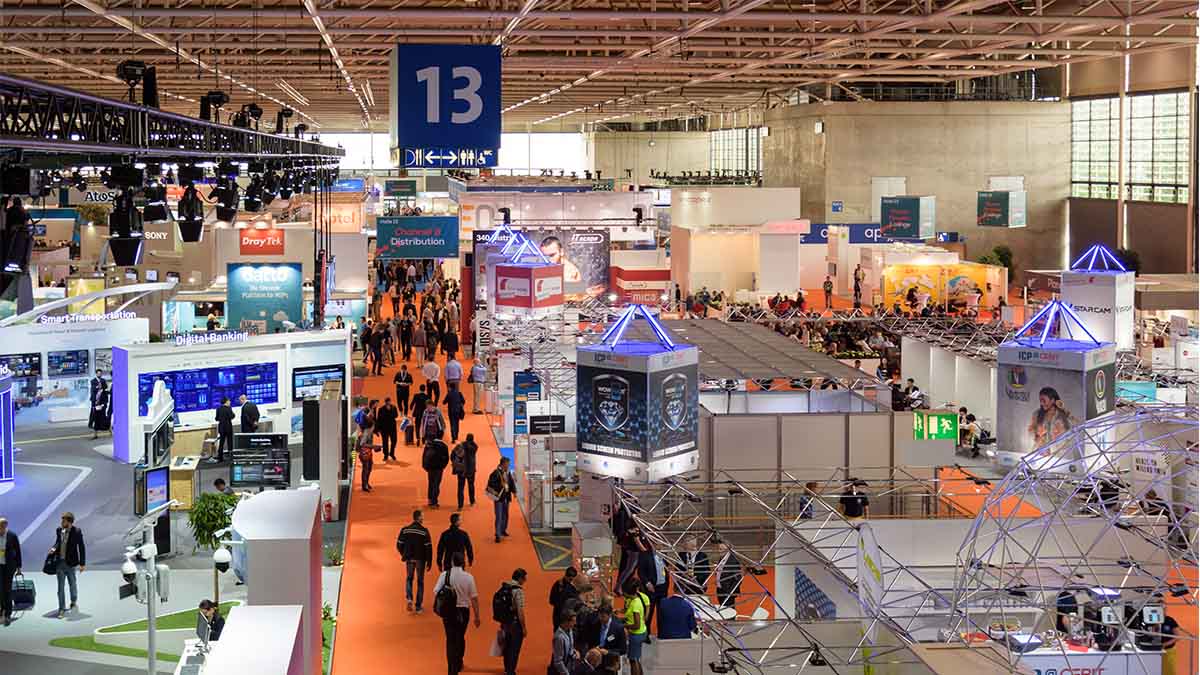 How to Get the Most Out of Trade Shows | Ownr Blog